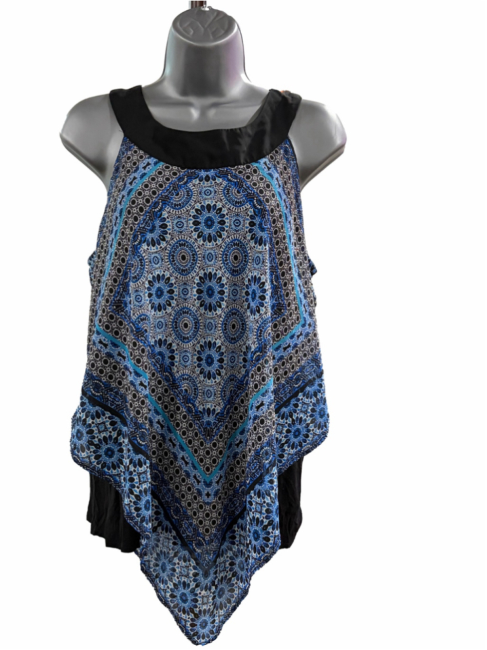 41. Women's AB Studio Tank Top Size L Blue Black Patterned Sleeveless Blouse